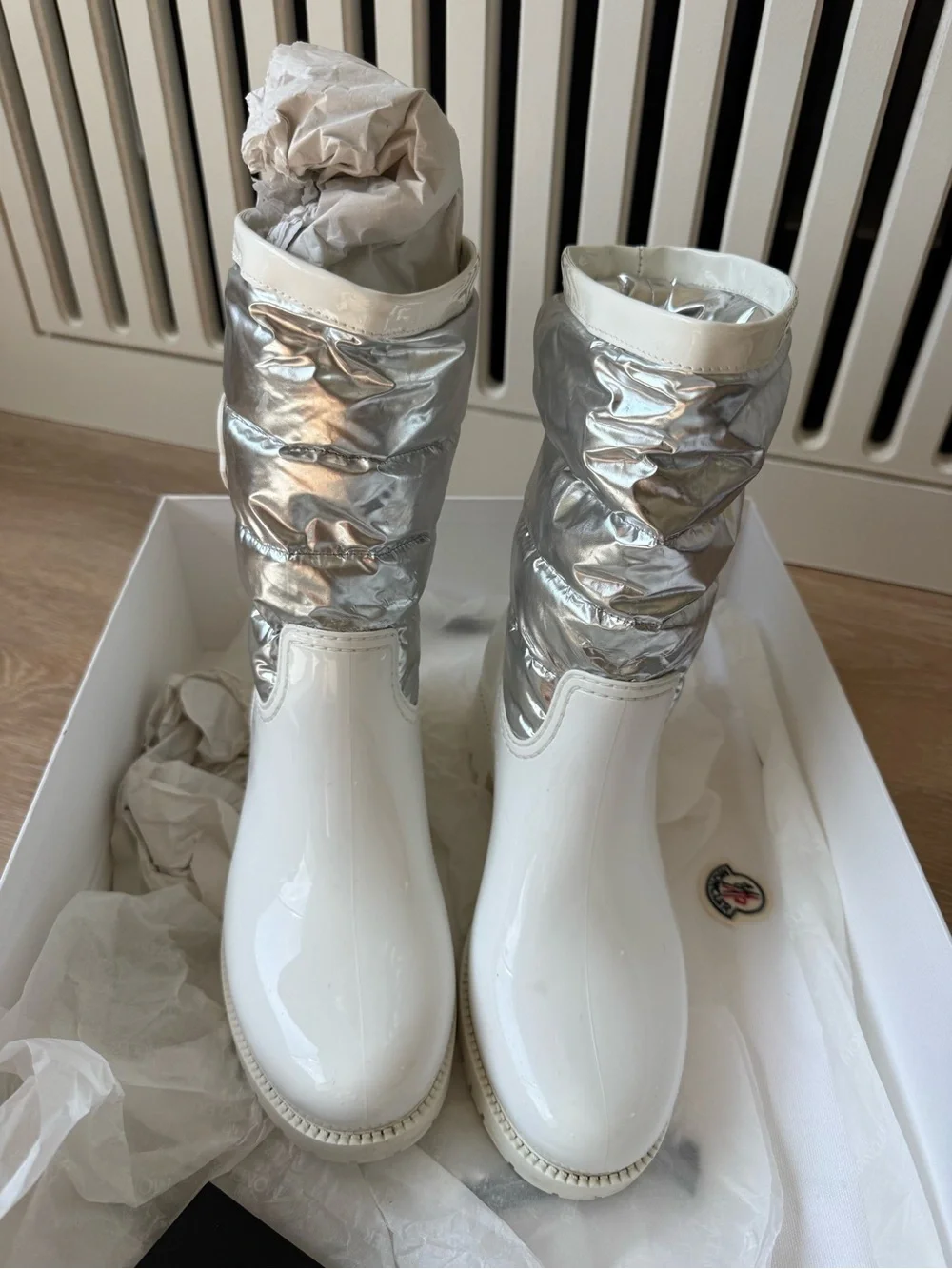 Moncler White Silver Gisele Waterproof Rain Boots Size 35 / US 4.5-5